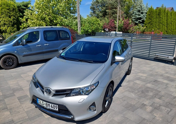 Toyota Auris cena 44900 przebieg: 129000, rok produkcji 2013 z Rzeszów małe 497